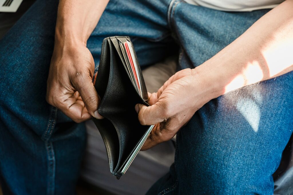 Descubra se Seu Nome Está Sujo: 5 Formas Práticas de Verificar Seu CPF e Recuperar o Crédito