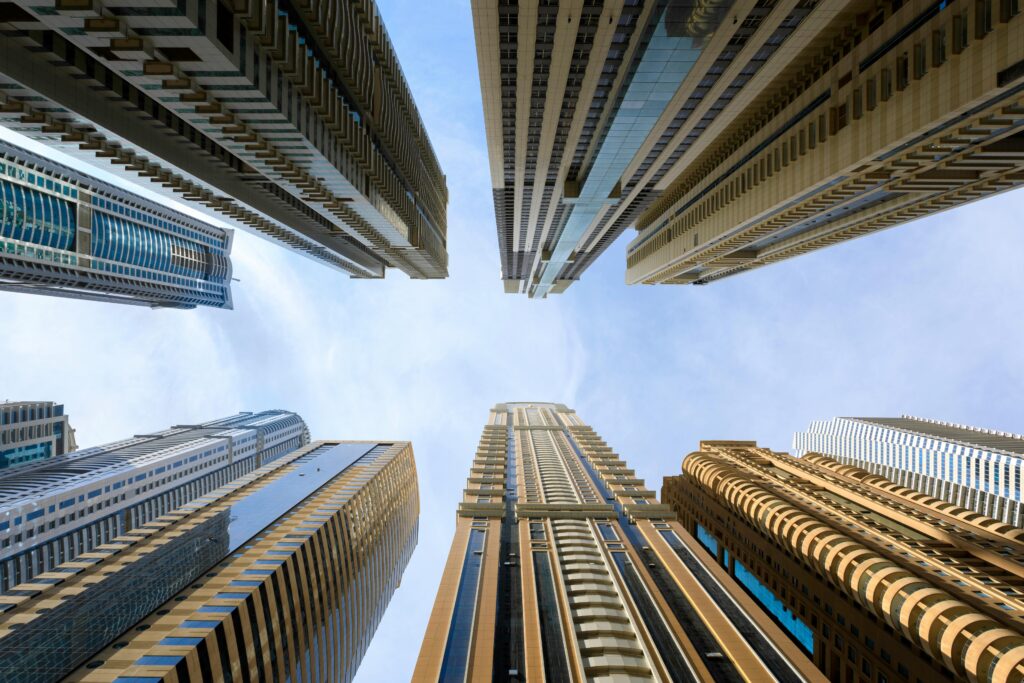 Fundos Imobiliários em Alta: O Que Esperar com o Fim do Ciclo de Alta da Selic em 2025?