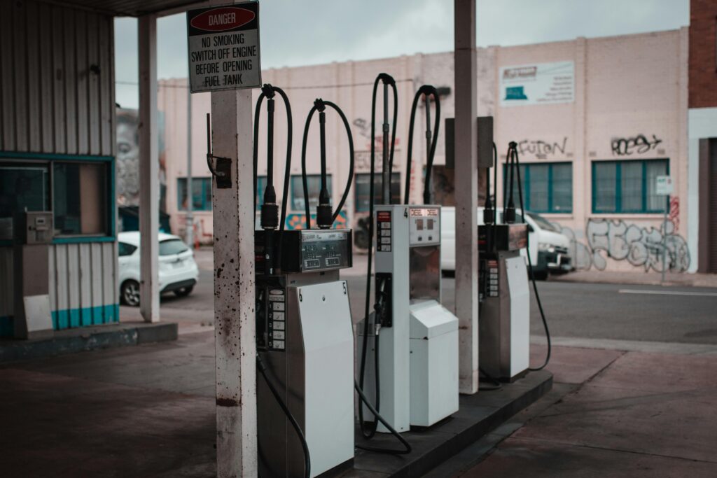 Etanol ou Gasolina? Descubra Onde Abastecer com Mais Economia em 2025 no Brasil
