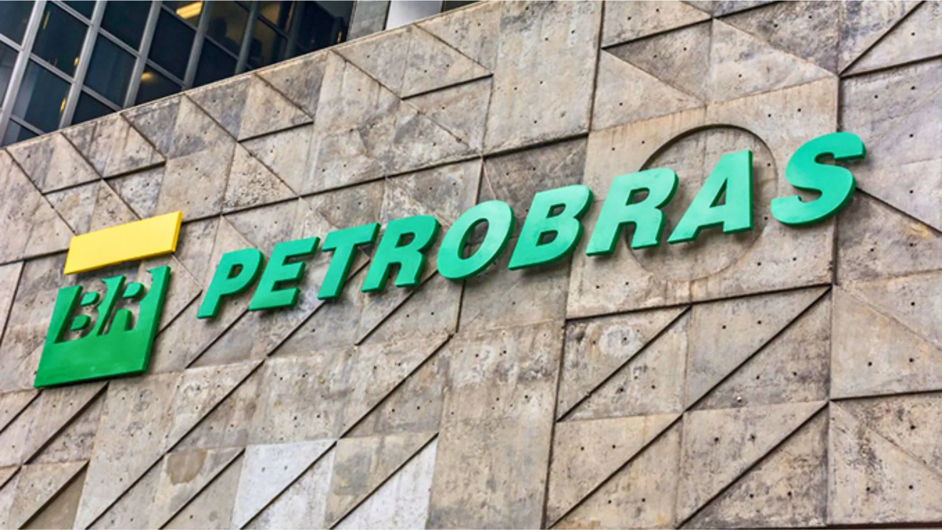 PETR4: O Que Esperar das Ações da Petrobras? Nova Perspectiva de Santander e BofA Sobre Dividendos e Estratégia