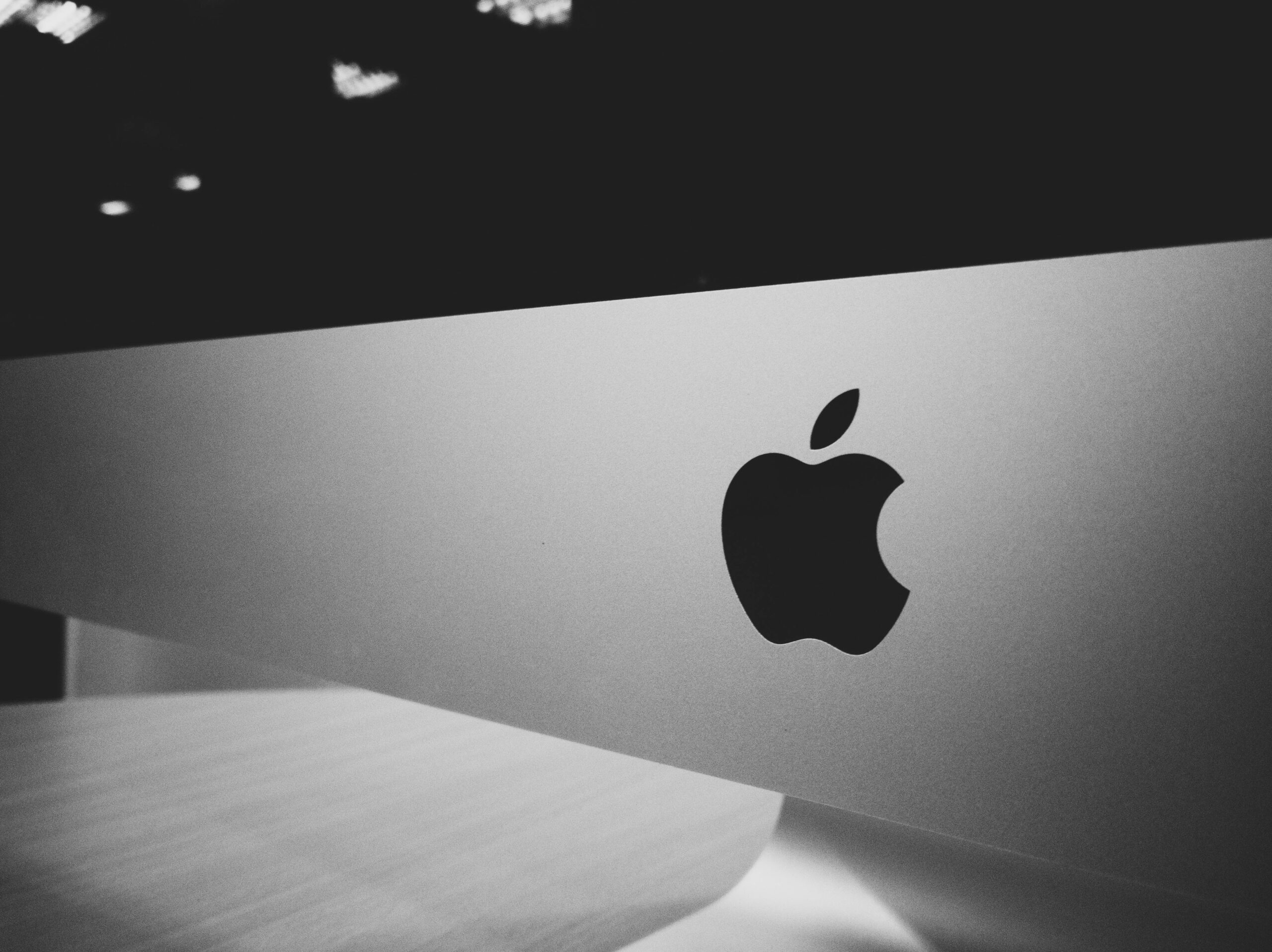 Apple e Inteligência Artificial: Por que a Siri Pode Surpreender em 2025
