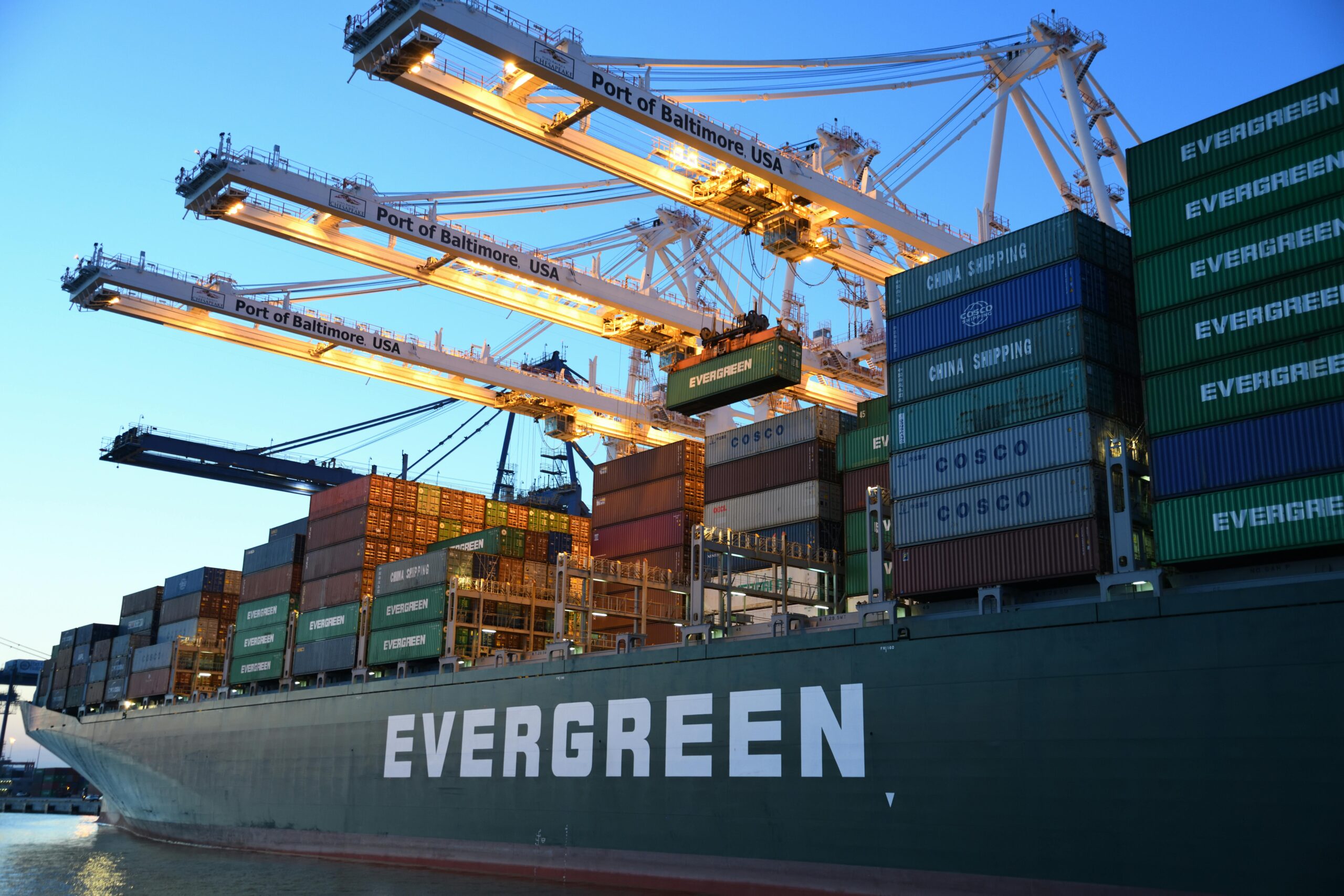 Tarifa de 50% imposta por Trump pode derrubar exportações brasileiras e afetar o PIB, dizem economistas